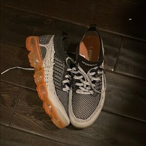 Nike VaporMax Black and White Sneakers with Orange Soles. Size 9 (Men’s 7.5) EUC